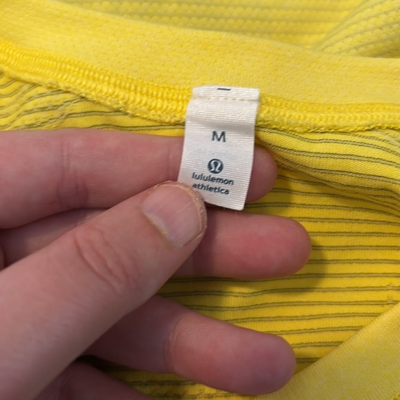 Lululemon men’s yellow striped V neck athletic t-shirt size medium - Picture 8 of 10